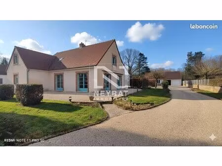 maison 6 pièces 200 m²