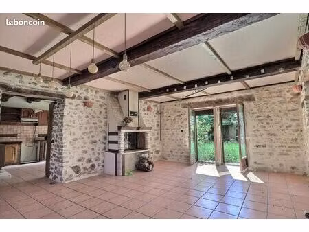 maison 9 pièces 160 m²