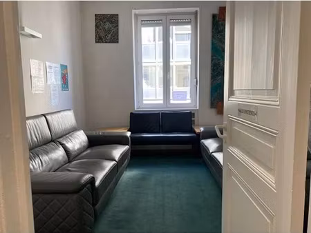 location meublée locaux professionnels 6 pièces 138 m² à colmar (68000)  3 530 €