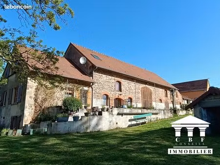 propriété 11 pièces 222 m²