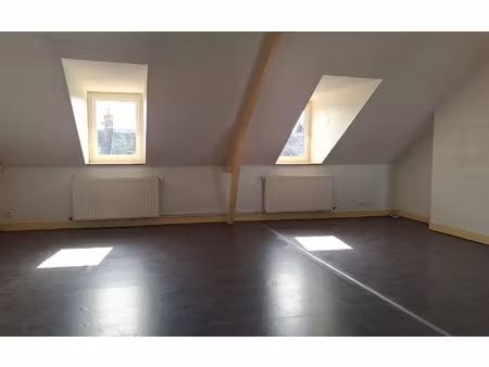 location appartement  m² t-3 à pont-l'évêque  652 €