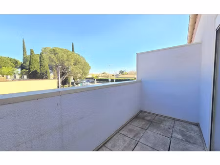 location appartement  43.8 m² t-2 à saint-martin-de-crau  740 €