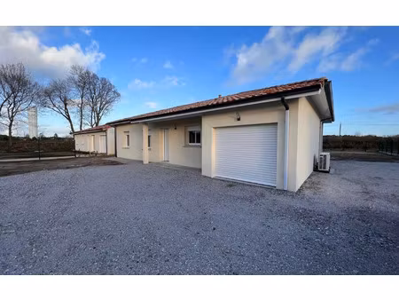 location maison  m² t-4 à saint-perdon  1 075 €