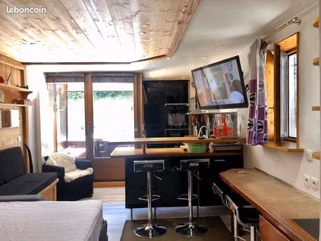 28m2 avec balcon et place de parking couverte