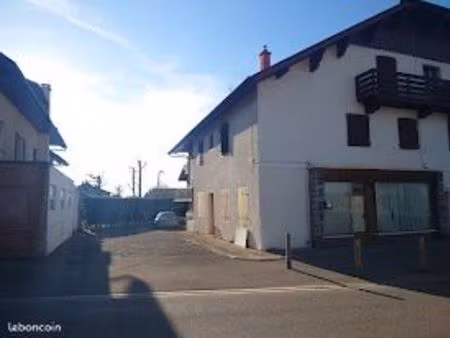 appartements dans maison mitoyenne