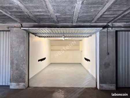 parking/box 1 pièce 16 m²
