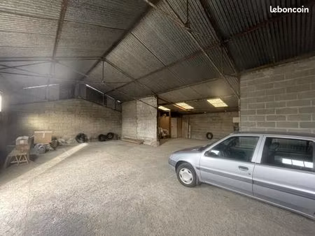 local industriel 144 m²