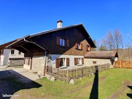 maison 7 pièces 184 m²