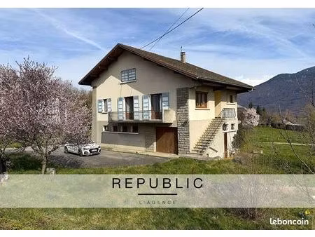 maison 6 pièces 131 m²