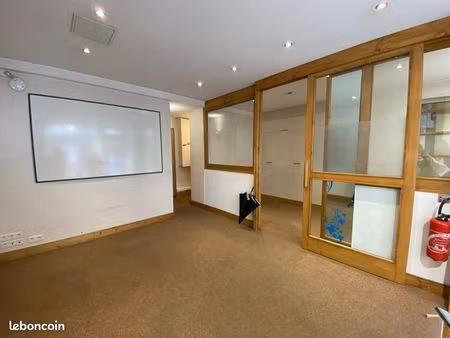 local grande rue de moutiers