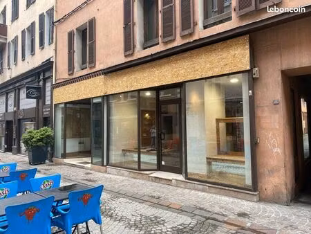 locaux commerciaux à vendre ou à louer