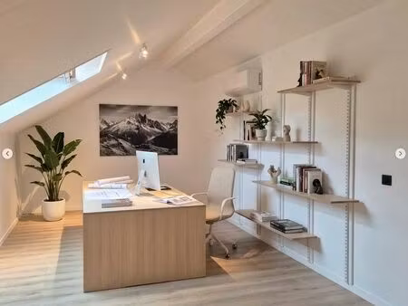 espace de bureau au col de bluffy