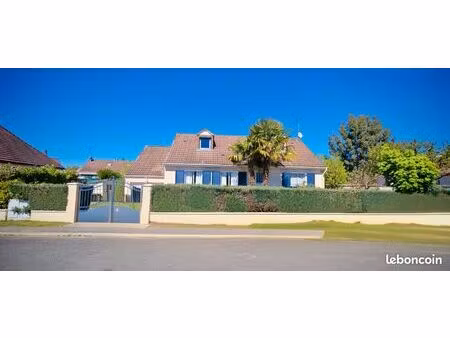 pavillon 5 pièces 130 m²