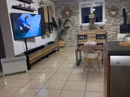 maison et hangar à vendre