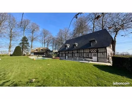 maison 7 pièces 232 m²