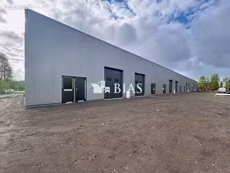 local 117 m² isneauville