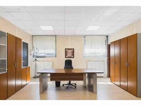 bureaux 107 m² villenoy