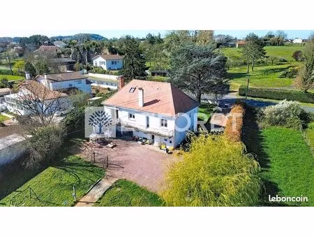 maison 7 pièces 142 m²