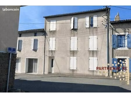 immeuble 184 m² parthenay