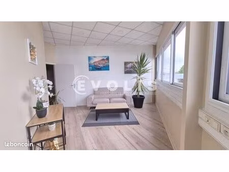 bureaux 56 m²