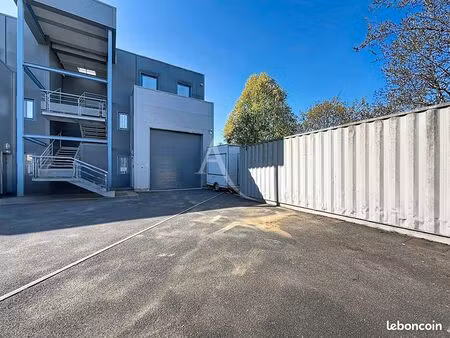 bureaux  entrepôt 198 m² villenoy