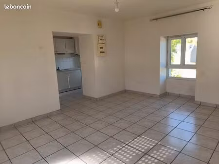 appt t2 centre la crèche