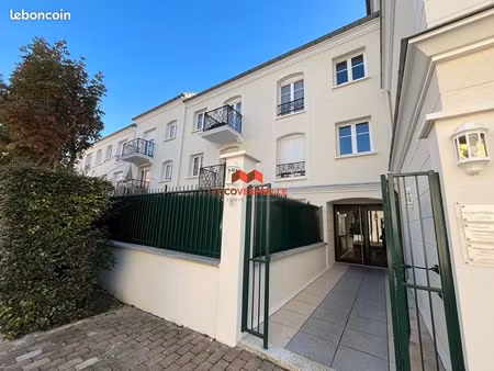 studio 1 pièce 25 m²