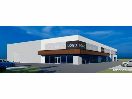 local 1400 m² bressuire