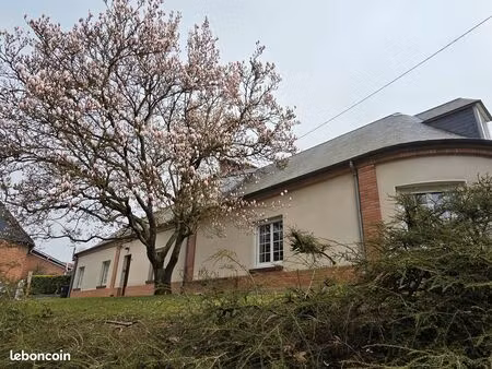 maison pleine de potentiel  lumineuse et agréable à vivre