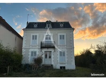 propriété 10 pièces 181 m²