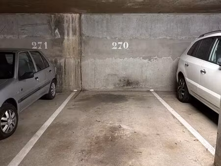 parking bois de la grille