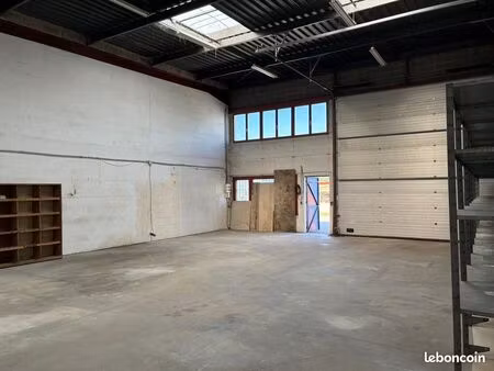 entrepôt / local à louer - sur a13/a14