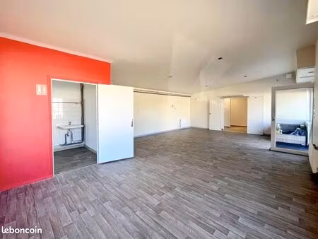 local 79 m² maulette