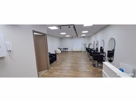 location de bureau - montigny le bretonneux 78180