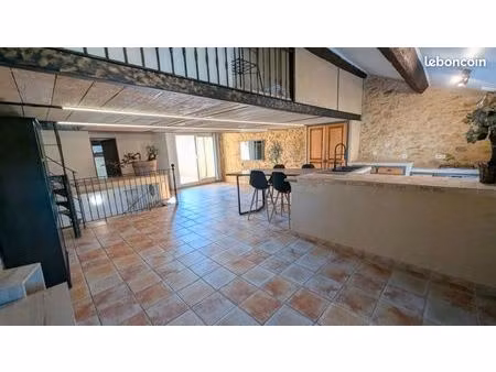 loft de caractère 79m2 avec terrasse