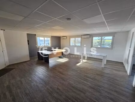 location bureaux 97 m²