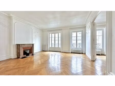 location bureaux 118 m² à 404 m²