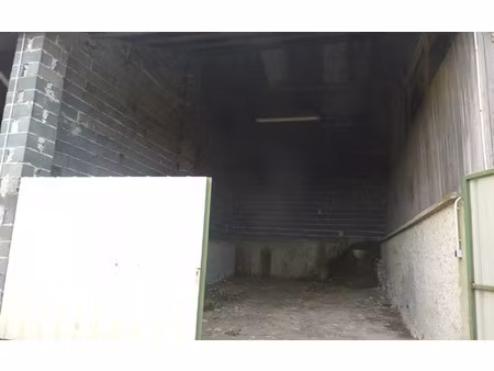 location stationnement  60 m² t- à mensignac  100 €