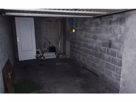 location stationnement  13.13 m² t- à saint-laurent-du-var  120 €