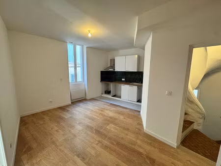 appartement cuers 2 pièce(s)