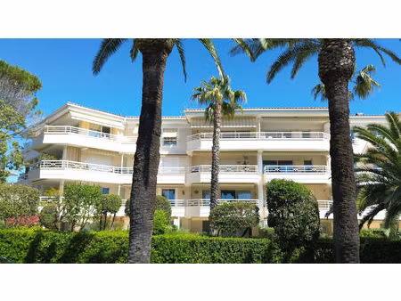 superbe 3 pieces vue mer