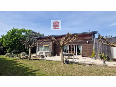 maison 148 m2 habitables sur 1555 m2 de terrain bollene 8450