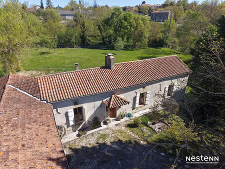 a vendre maison en pierre rénovée de 107 m² avec dépendances et 2 400 m² de terrain à liga