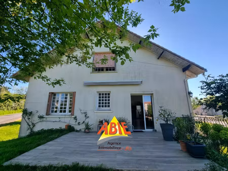 vente maison 8 pièces 175 m² saint-laurs (79160)