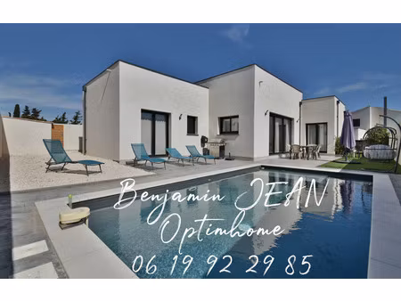 maison récente de plain-pied avec piscine et garage à sérignan