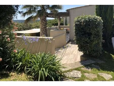 propriété avec 3 logements indépendants et piscine intérieure à deux pas du pont du gard