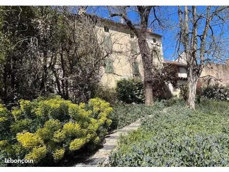 maison 8 pièces 200 m²