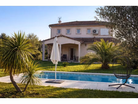 villa grisolles 6 pièce(s) 166 m2