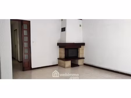 vente maison 5 pièces 103 m² saintes-maries-de-la-mer (13460)