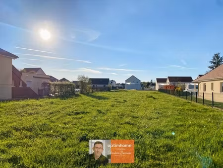 rare à tavaux – terrain plat 1 172 m²  libre constructeur  viabilités en bordure